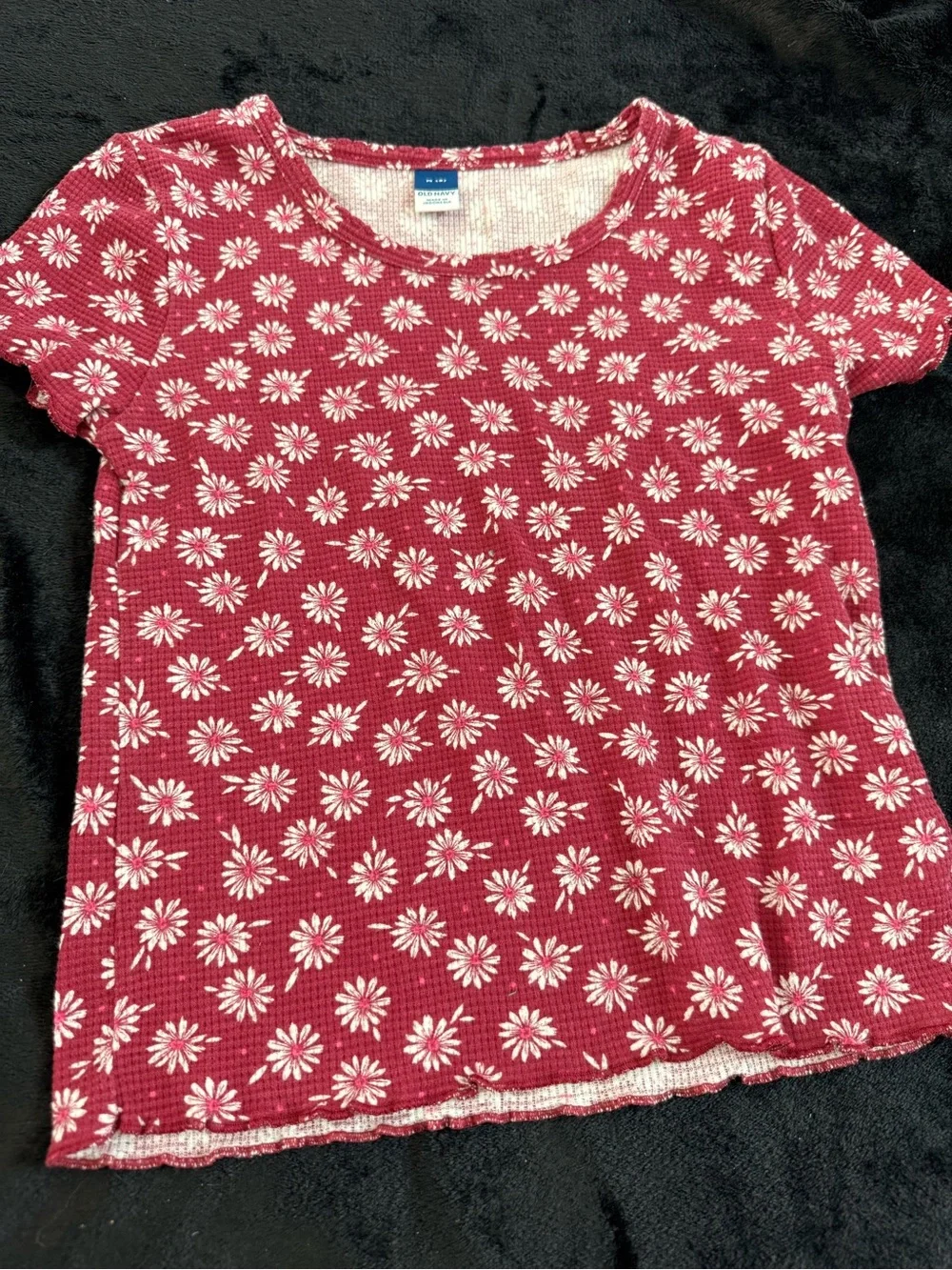 Old Navy Red Short Sleeve Daisy Print Top